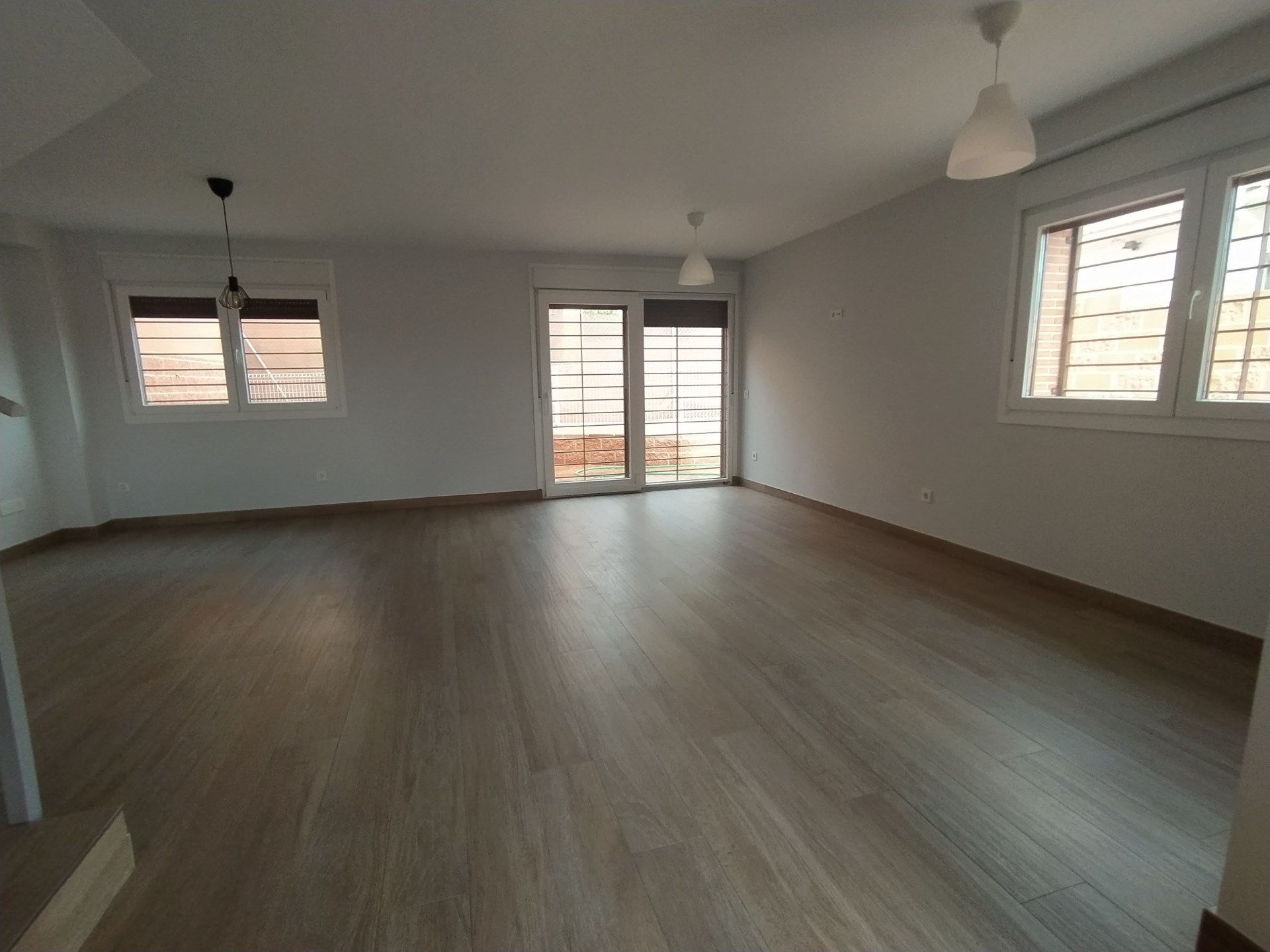 Sala d'estar de Casa adosada de lloguer en Valdeolmos-Alalpardo amb Terrassa