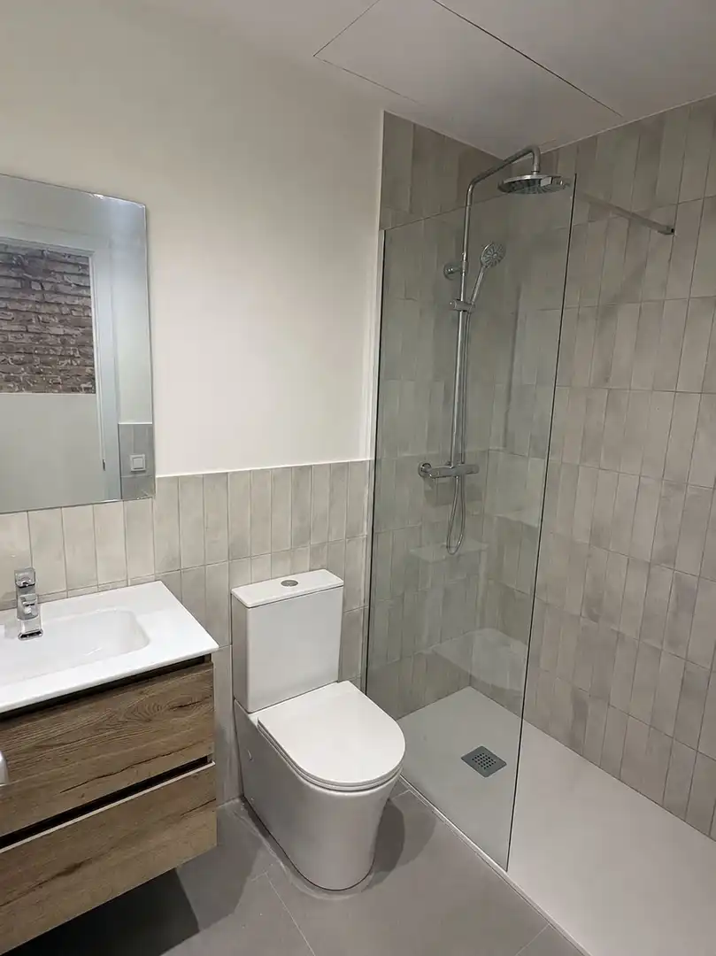 Badezimmer von Haus oder Chalet zum Verkauf in Terrassa mit Klimaanlage, Heizung und Privatgarten