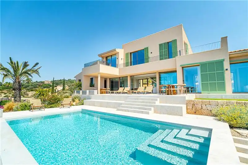 Chalet con piscina en venta en Llevant, imagen 2