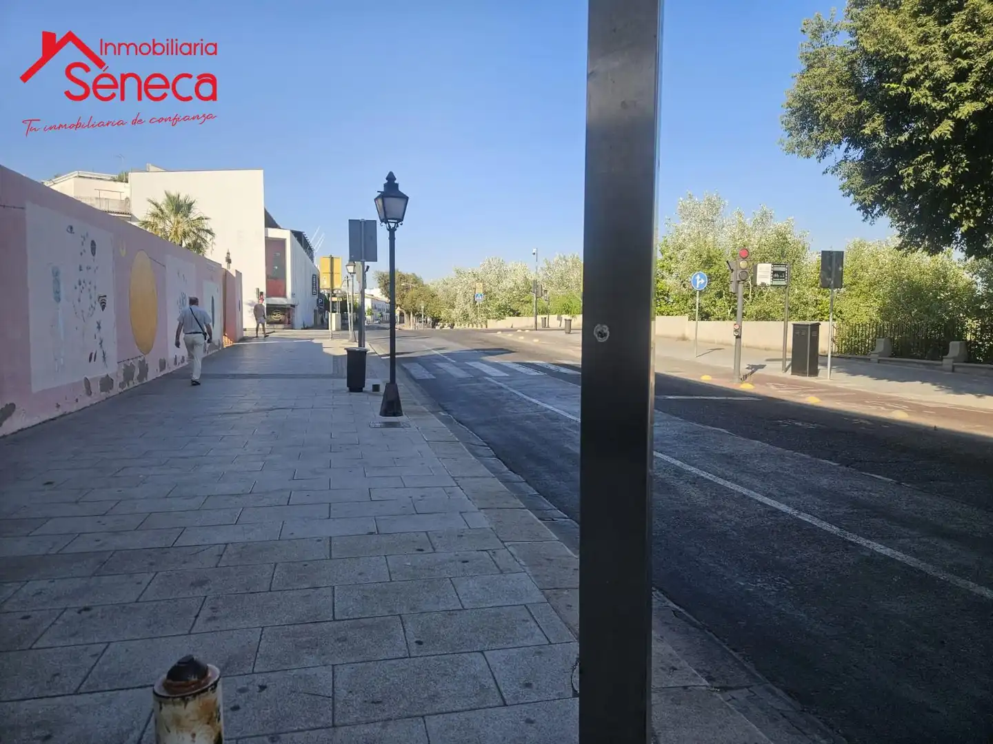 Vista exterior de Garatge en venda en Córdoba