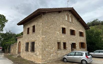 Vista exterior de Casa o xalet en venda en Puente la Reina / Gares