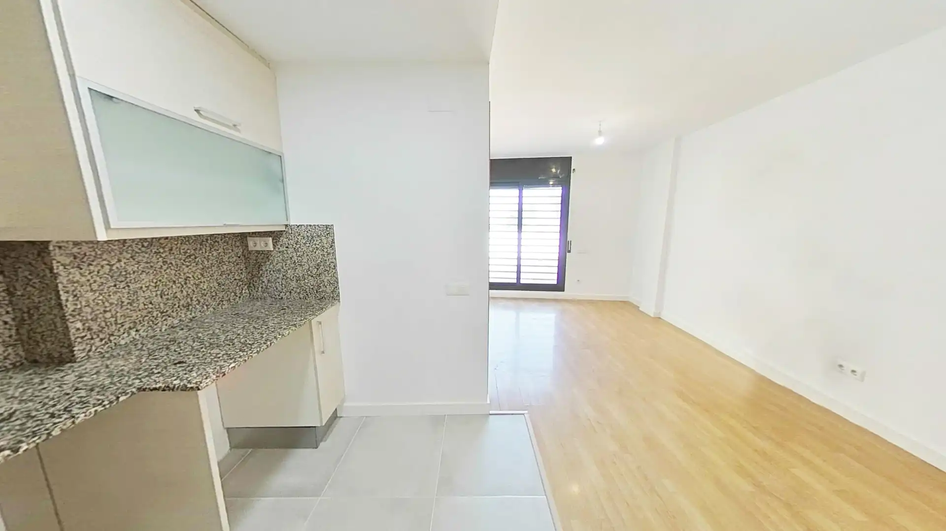 Vista exterior de Apartamento en venta en Rubí