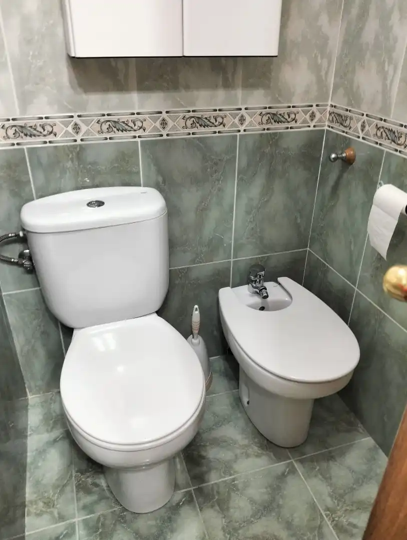 Baño de Apartamento de alquiler en Benicasim / Benicàssim con Terraza, Amueblado y Lavadora