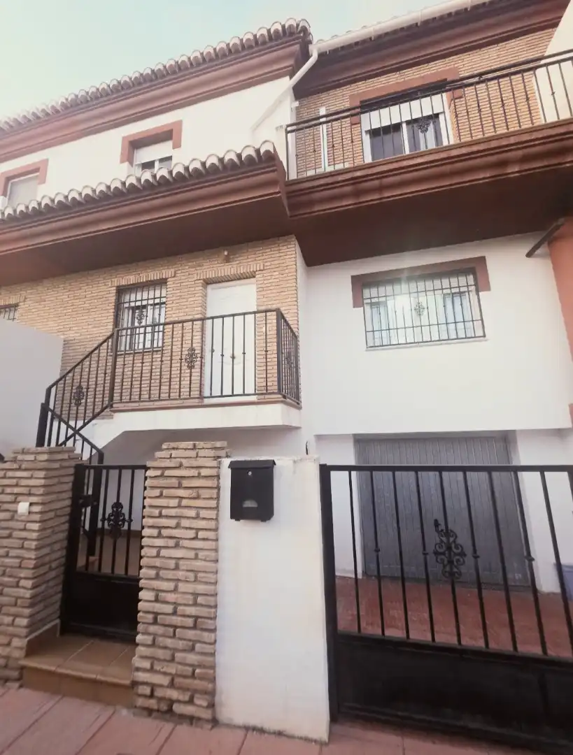 Terraced house with terrace for sale in Calle del Olivillo 25, imagen 9