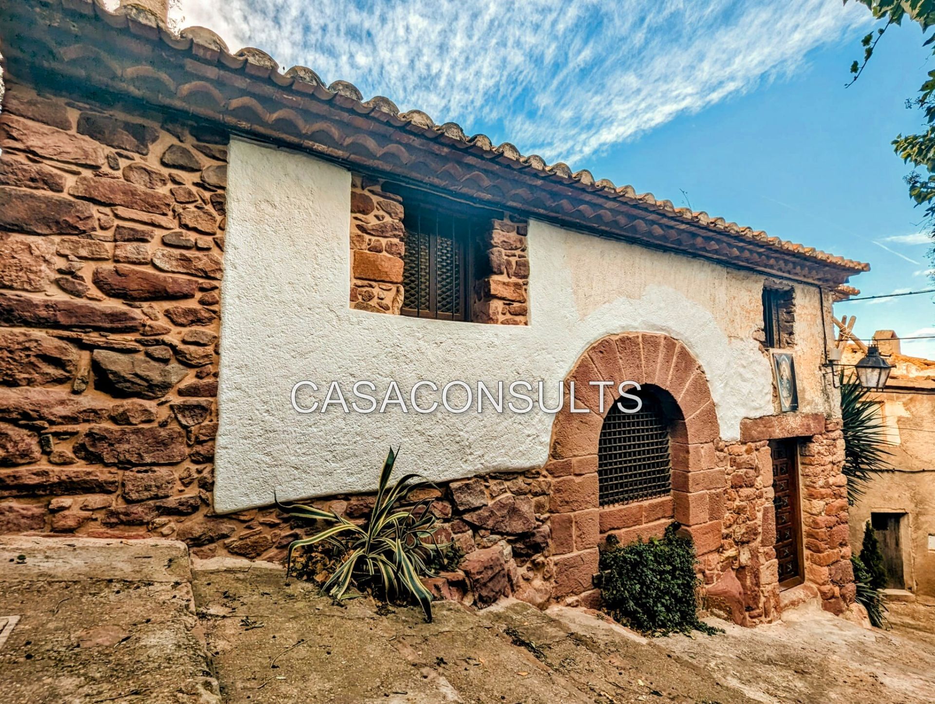Vista exterior de Finca rústica en venda en Vilafamés amb Terrassa i Moblat