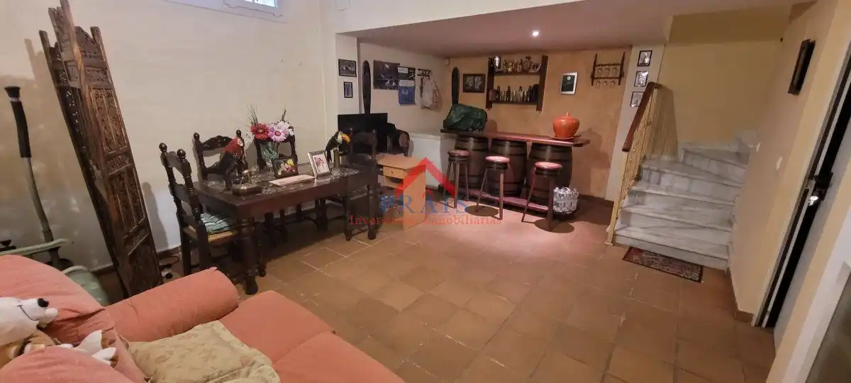 Casa adosada en venta en Utrera con Aire acondicionado, Trastero y Amueblado