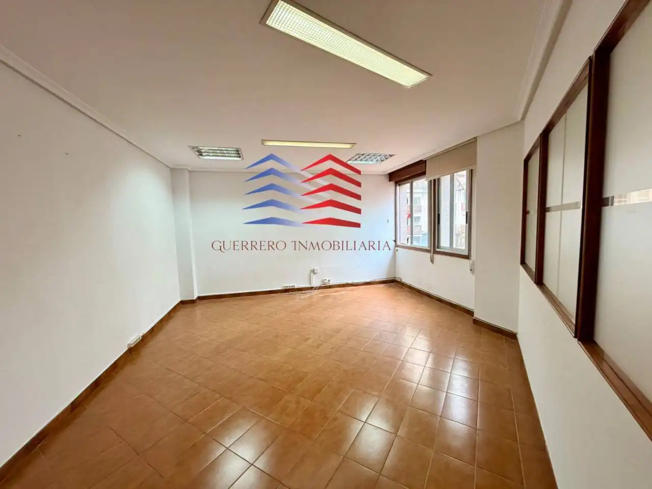 Oficina de lloguer en Ourense Capital 