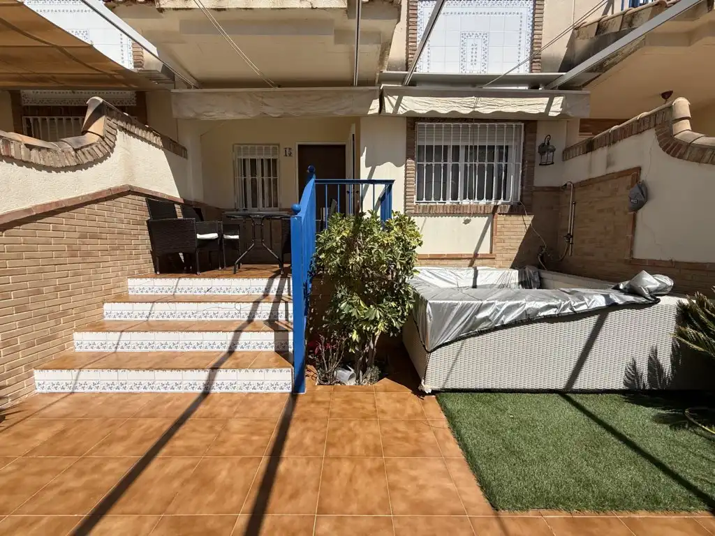 Terrassa de Casa adosada en venda en Orihuela amb Aire condicionat, Terrassa i Moblat