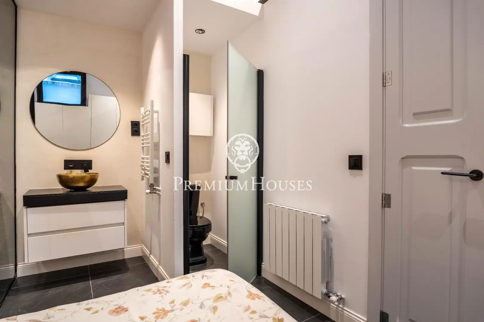 Bedroom of Flat for sale in Vilanova i la Geltrú  with Air Conditioner, Heating and Terrace