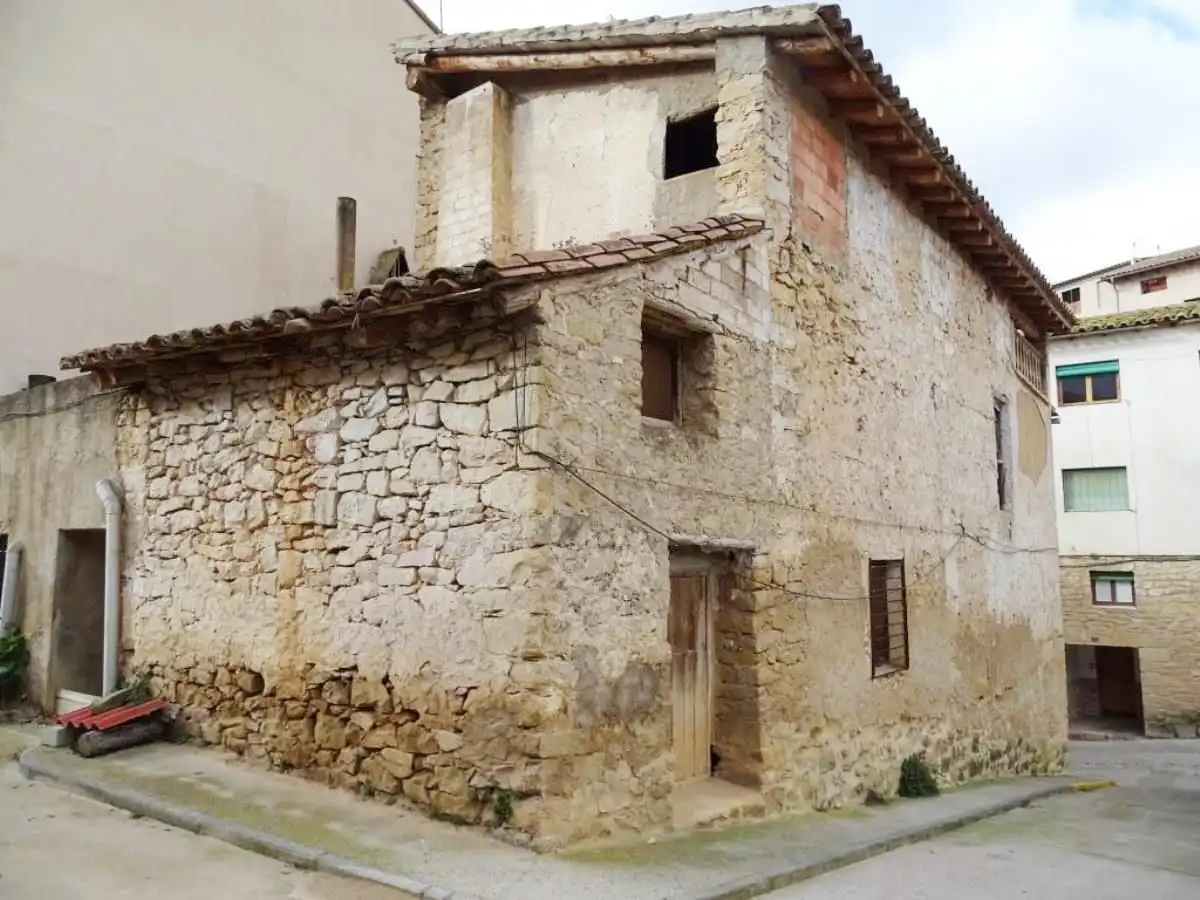 Casa adosada en venta en Valderrobres