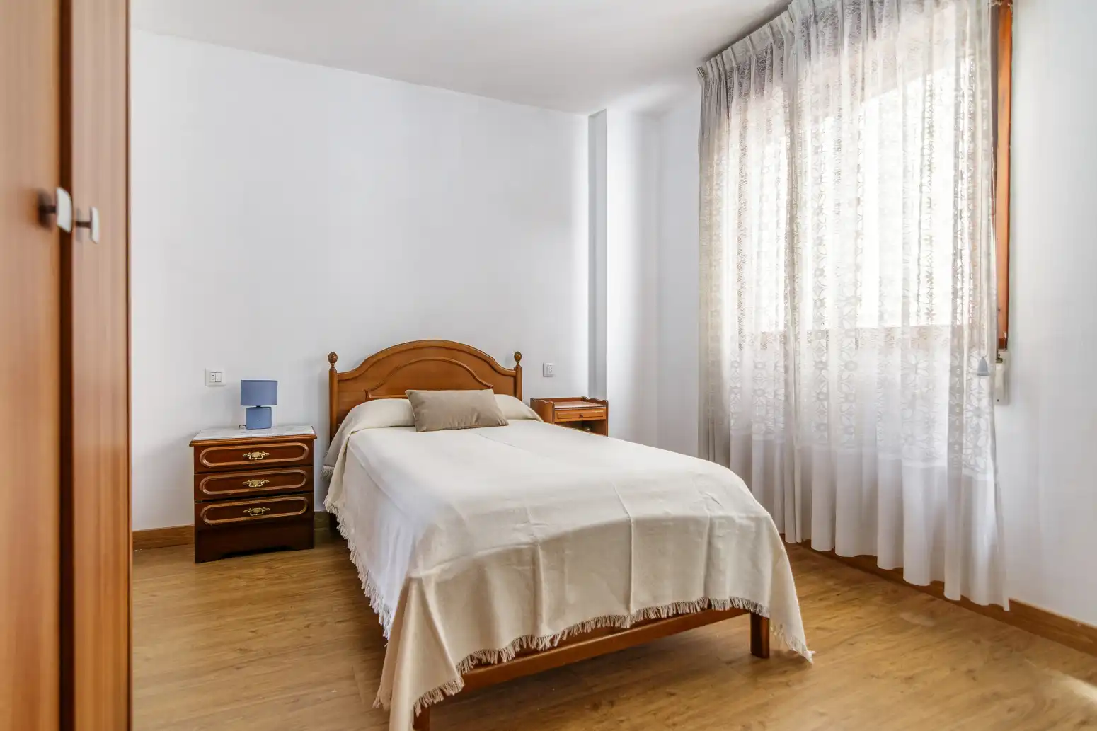 Bedroom of Flat for sale in Oviedo   with Heating, Storage room and Furnished
