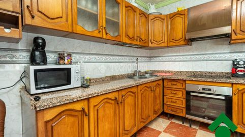 Foto 2 de Casa adosada en venta en Fuente Vaqueros, Granada