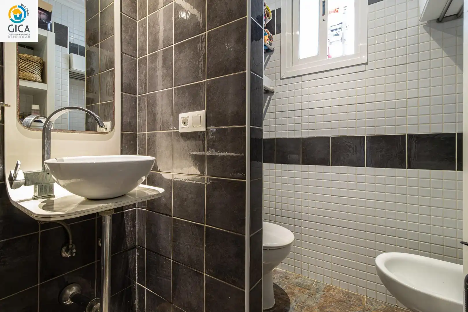 Bathroom of Flat for sale in Jerez de la Frontera  with Air Conditioner