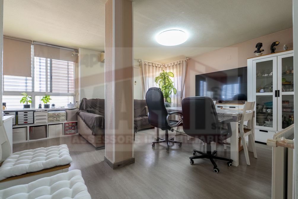 Sala d'estar de Pis en venda en Reus amb Aire condicionat, Calefacció i Parquet