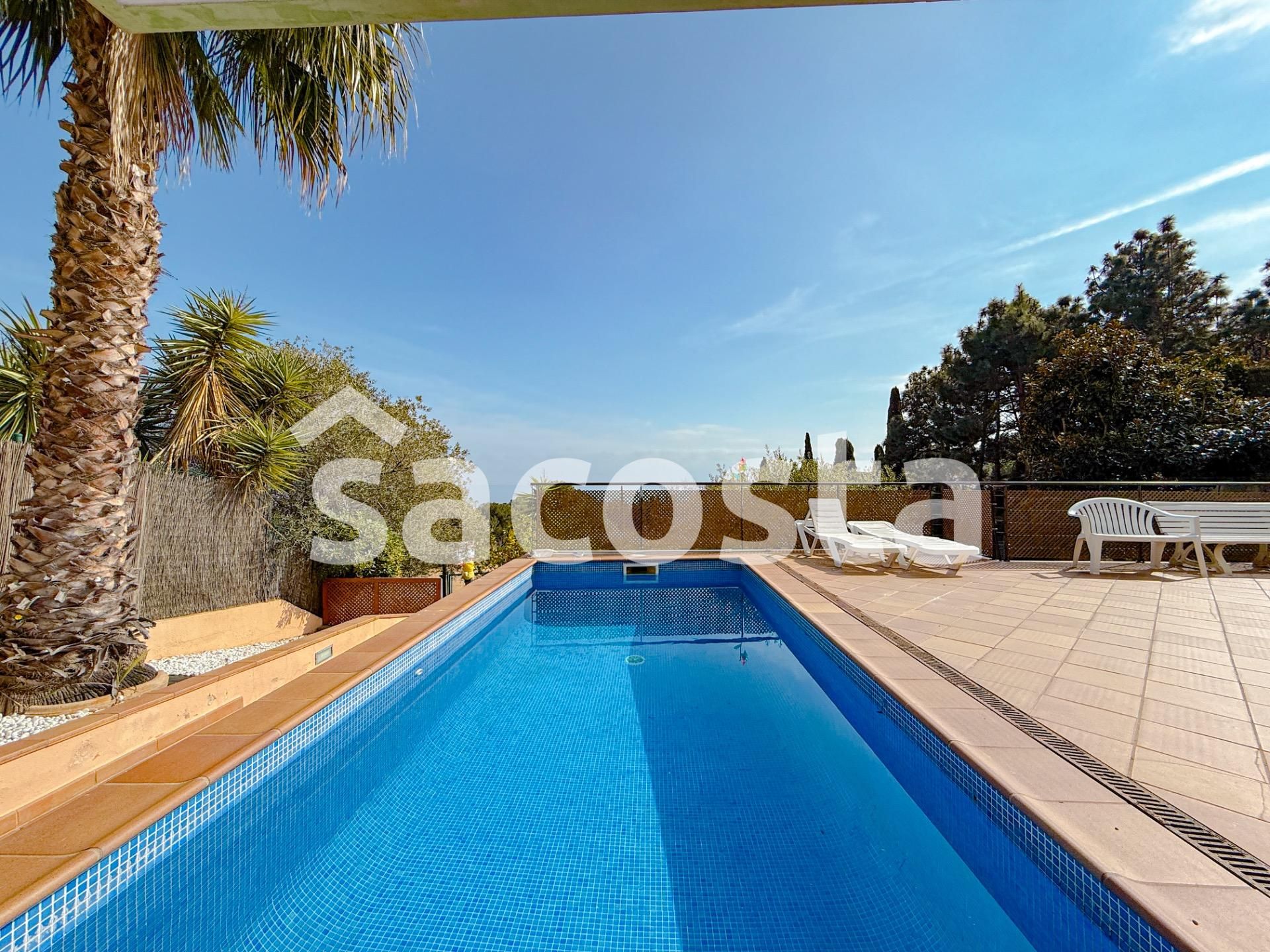 Swimming pool of House or chalet for sale in Blanes  with Air Conditioner, Heating and Private garden