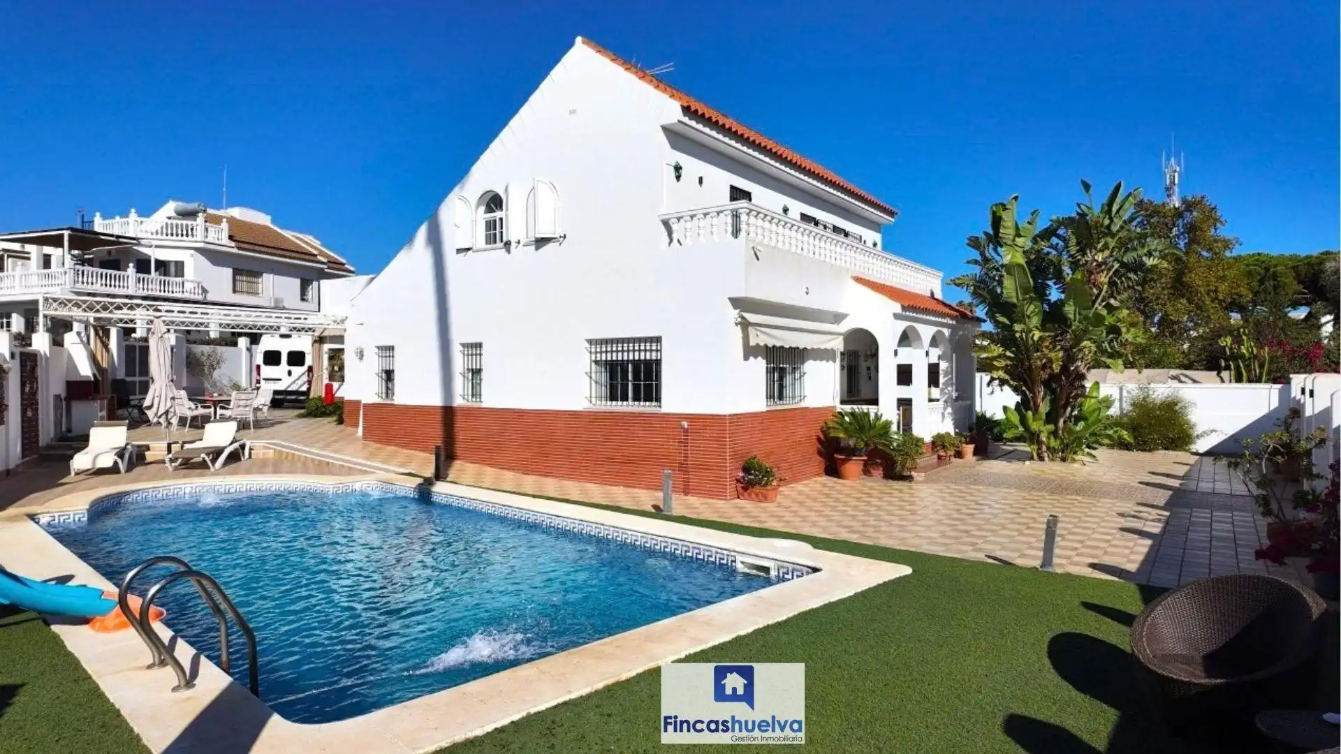 Vista exterior de Casa o xalet en venda en El Rompido, Huelva