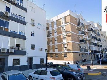 Pis amb ascensor en venda a Avenida de Mairena
