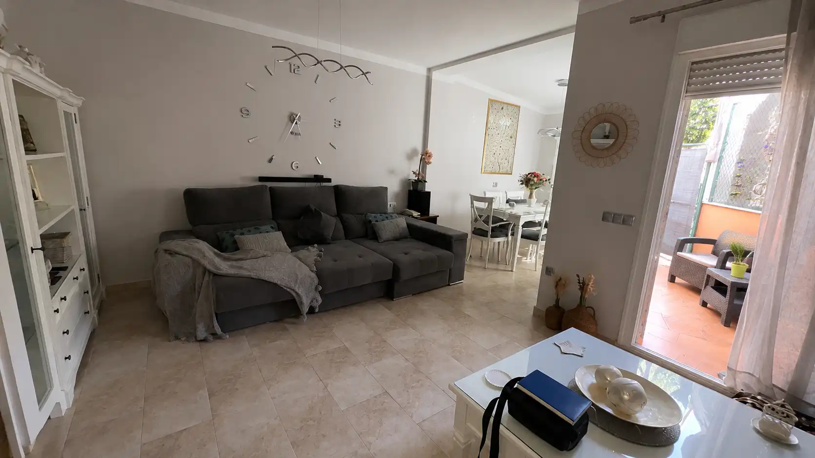 Sala d'estar de Casa adosada en venda en Málaga amb Aire condicionat, Calefacció i Jardí privat
