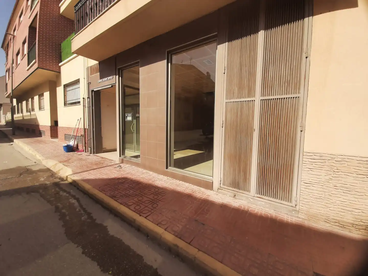 Gewerbefläche zum Verkauf in Calle Murillo 6, imagen 2