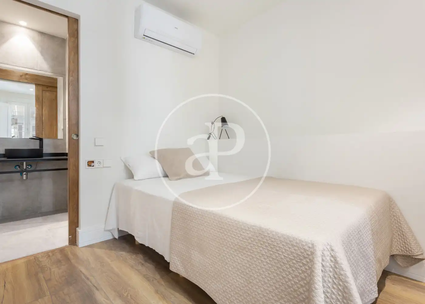 Flat for rent in Pl. de Sant Jaume, Barri Gòtic