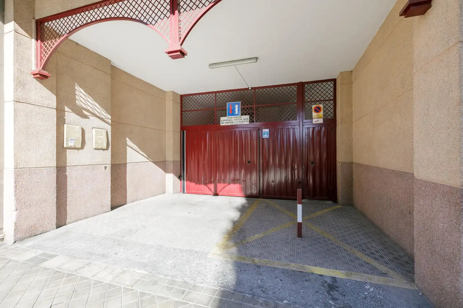 Parking de Piso en venta en Granada con Aire acondicionado, Calefacción y Terraza