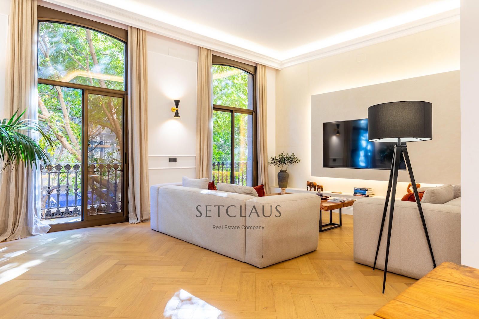 Sala de estar de Piso en venta en  Barcelona Capital con Aire acondicionado, Calefacción y Parquet