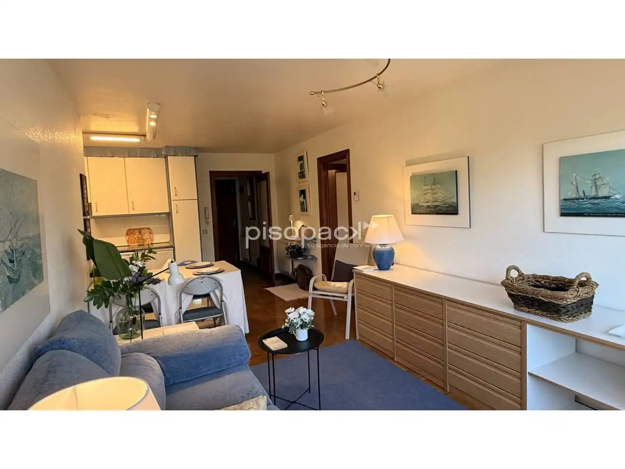 Living room of Flat for sale in  Pamplona / Iruña  with Air Conditioner, Heating and Terrace