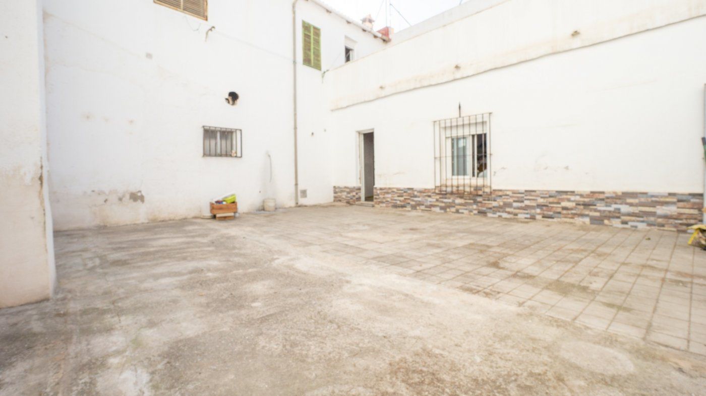 Vista exterior de Casa o xalet en venda en  Granada Capital amb Terrassa