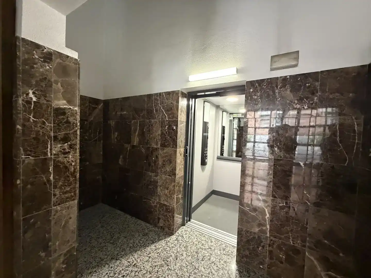 Bany de Pis en venda en Mataró amb Balcó