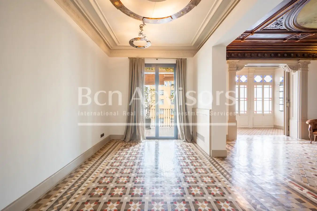 Appartamento con terrazza in vendita a Carrer del Consell de Cent, imagen 2