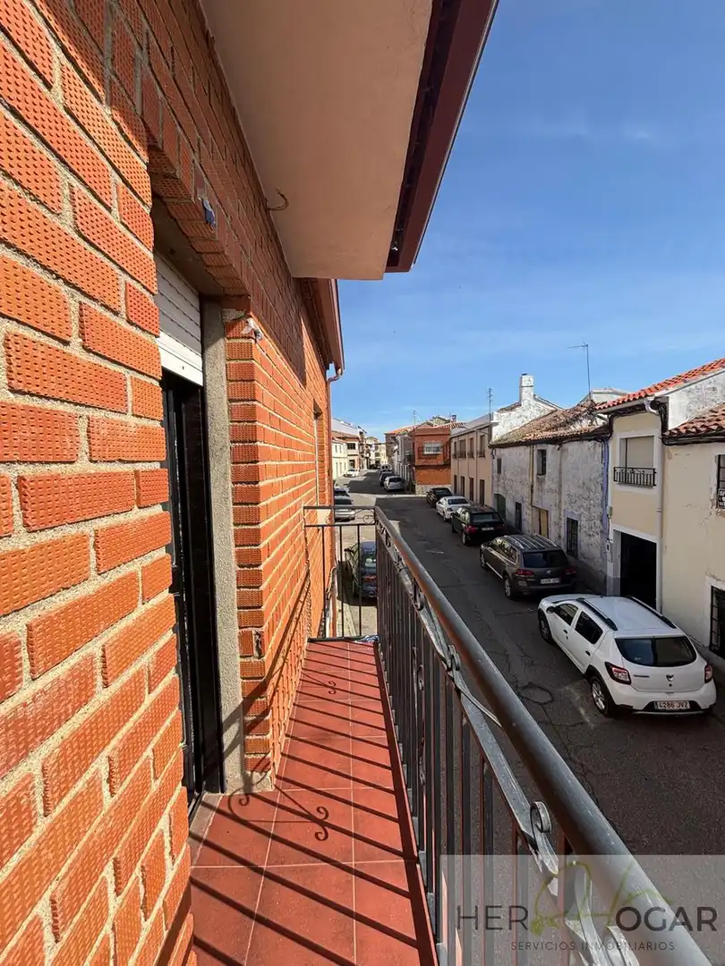 Vista exterior de Casa o chalet en venta en Navahermosa con Calefacción, Jardín privado y Terraza
