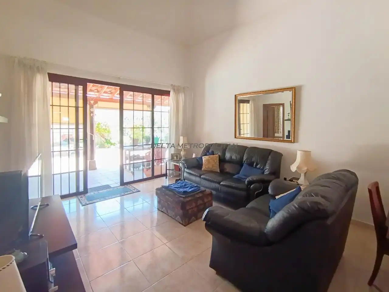 Sala d'estar de Casa o xalet en venda en Arona amb Aire condicionat, Terrassa i Traster