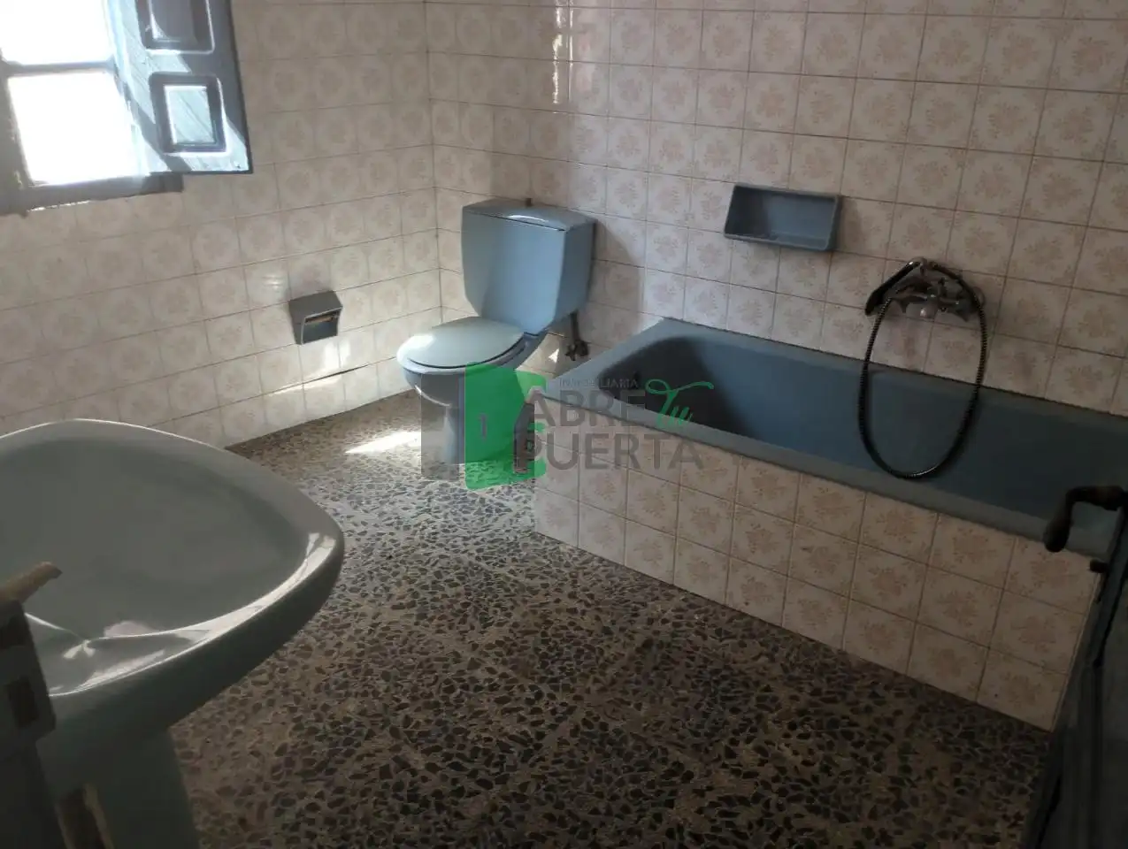 Bathroom of Houses for sale in Ourense Capital   with Private garden