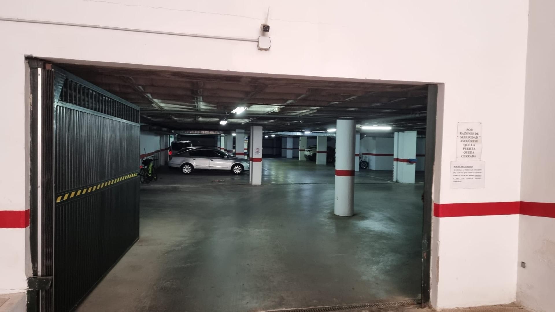 Parking of Garage to rent in Roquetas de Mar