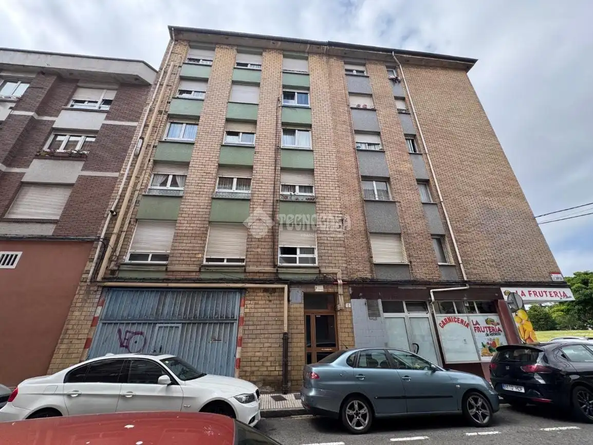 Vista exterior de Pis en venda en Gijón  amb Moblat