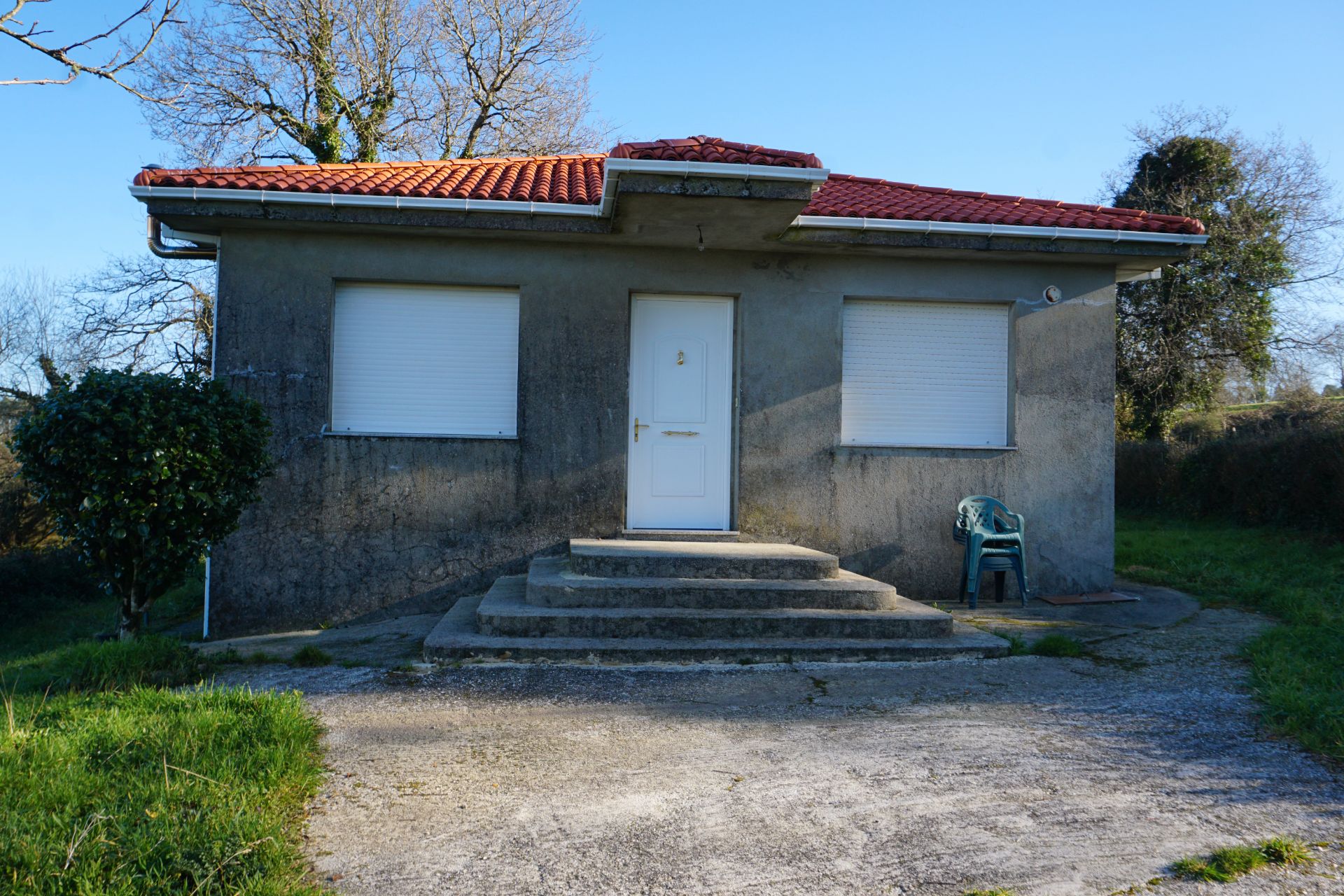 Vista exterior de Casa o chalet en venta en Sobrado (A Coruña) con Jardín privado y Amueblado