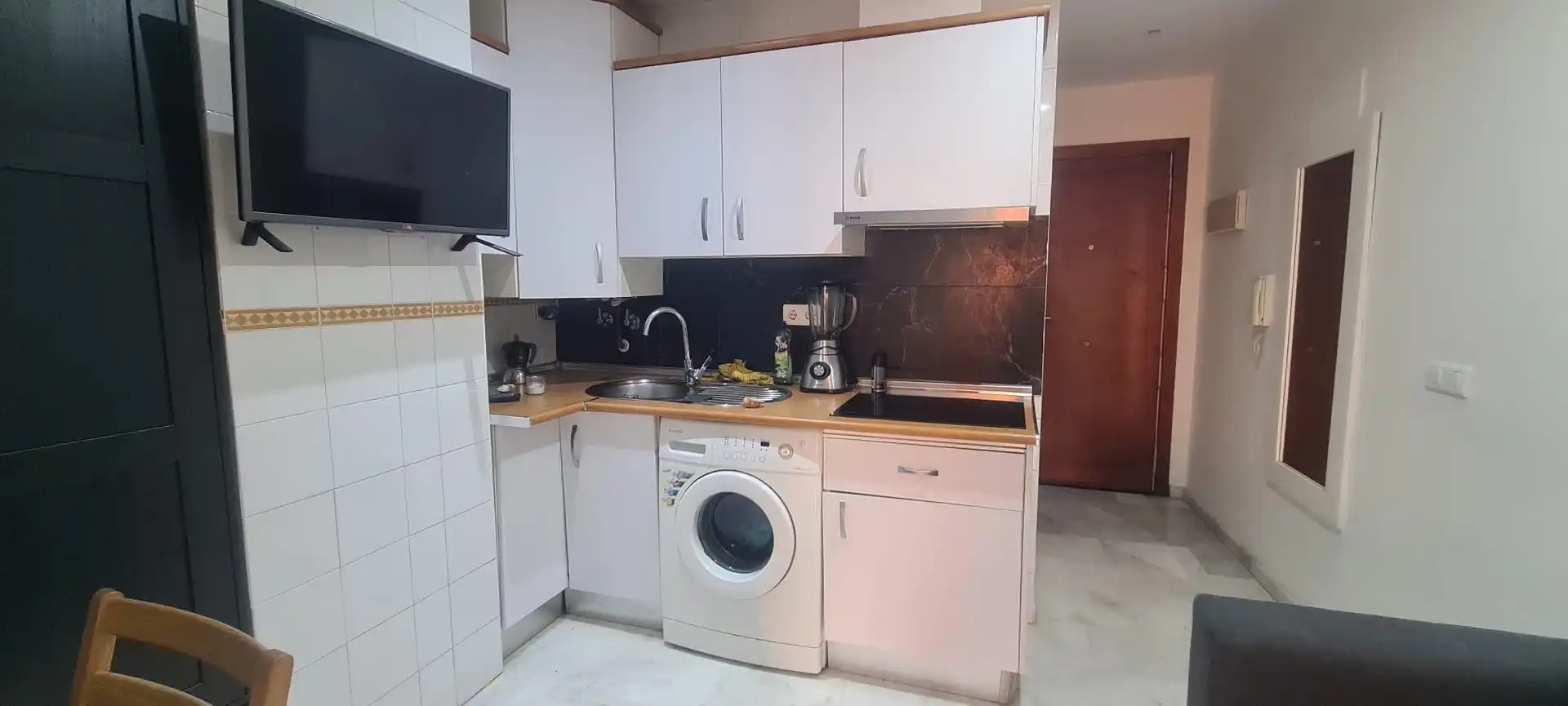 Cuina de Estudi en venda en Fuengirola amb Aire condicionat, Jardí privat i Terrassa