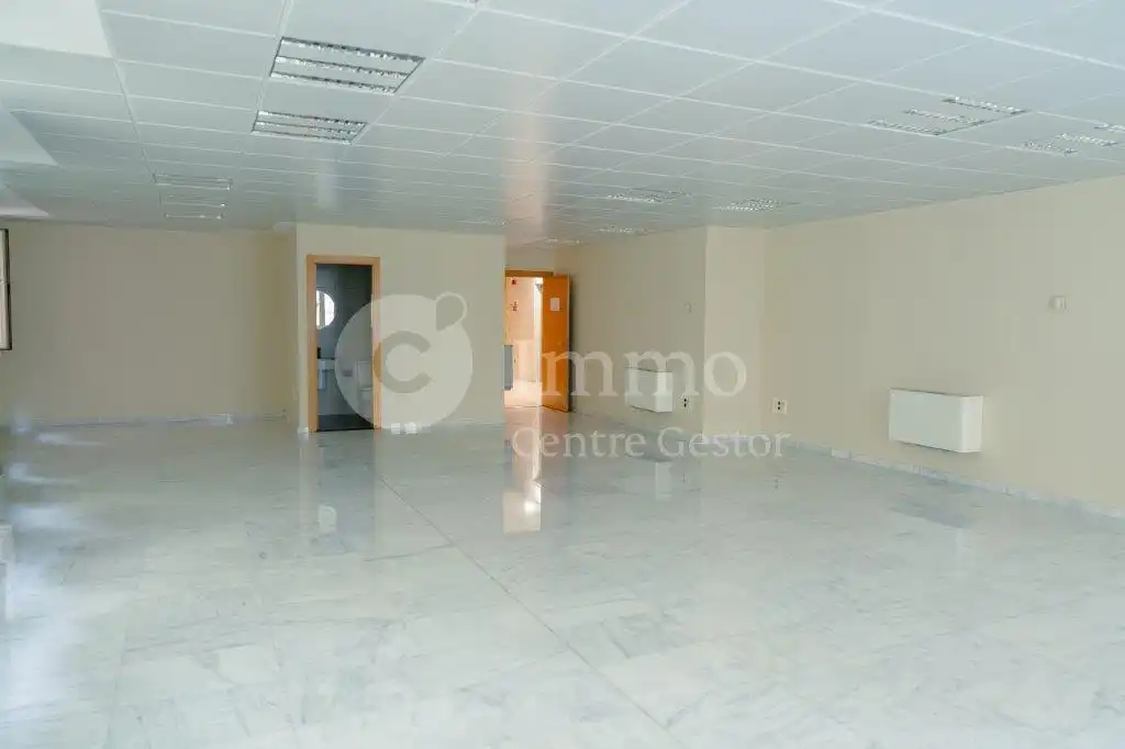 Büro zur Miete in Lleida mit Klimaanlage und Heizung