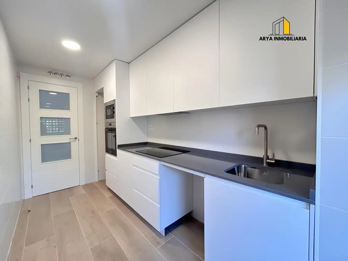Kitchen of Flat for sale in Torrejón de Ardoz  with Heating, Terrace and Storage room