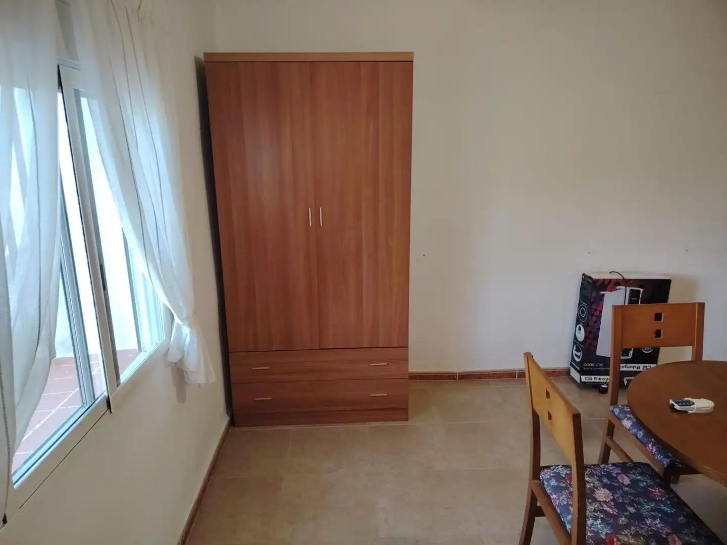 Dormitori de Finca rústica en venda en Domeño, Valencia