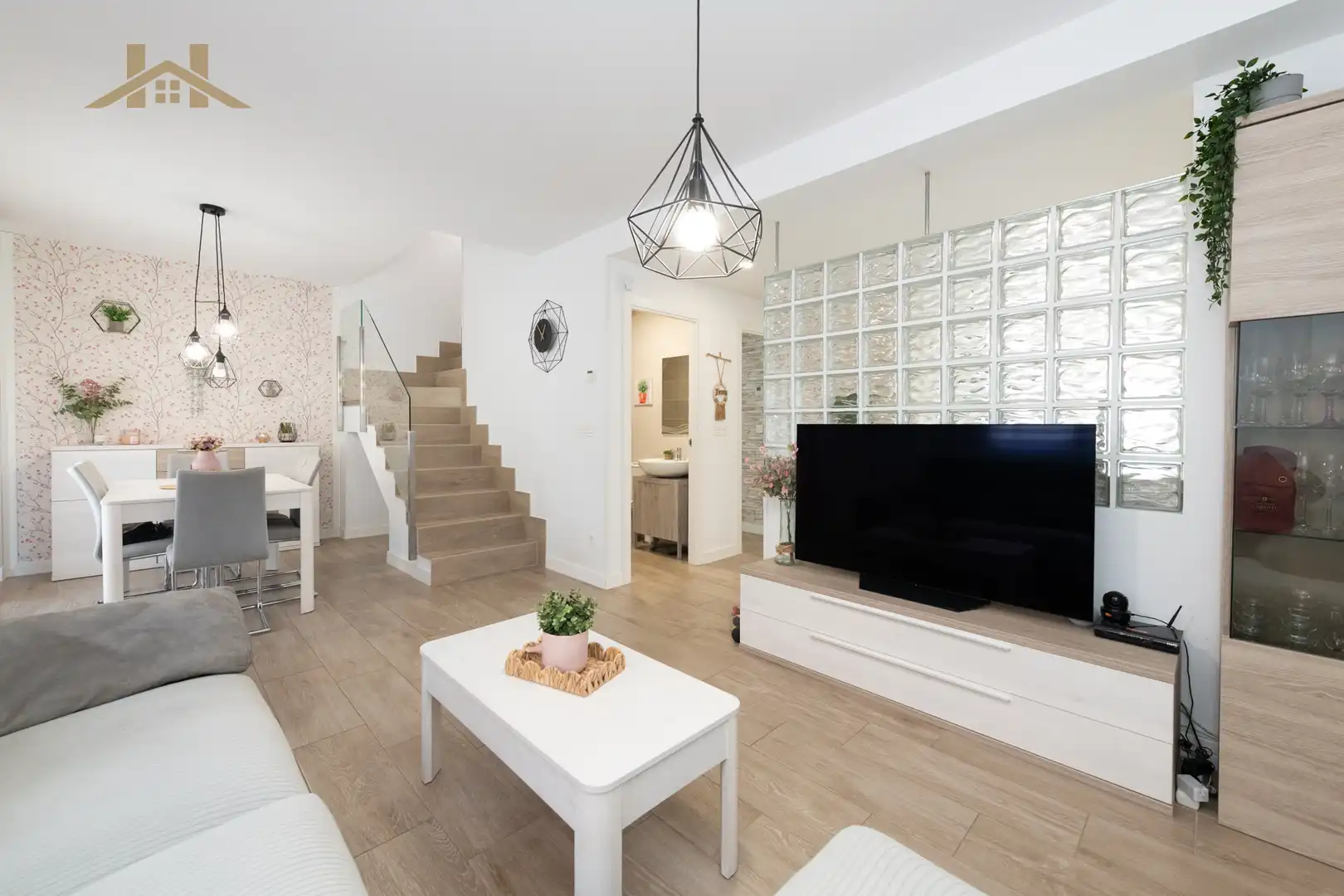 Sala de estar de Casa o chalet en venta en Rivas-Vaciamadrid con Aire acondicionado, Calefacción y Jardín privado