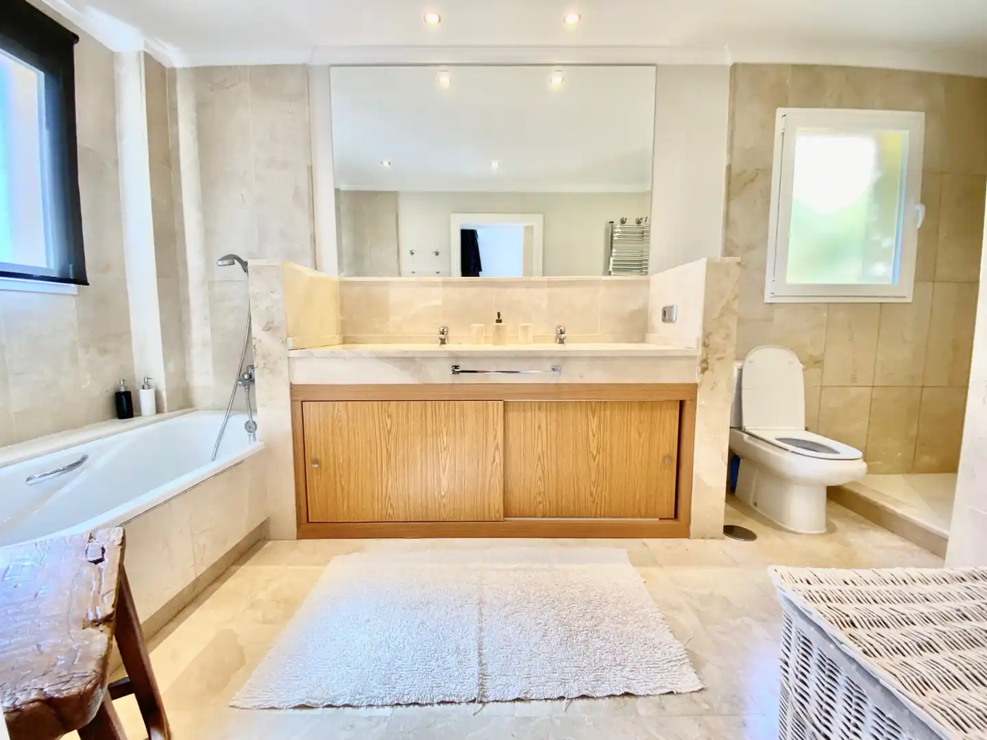 Apartments for rent in Benatalaya