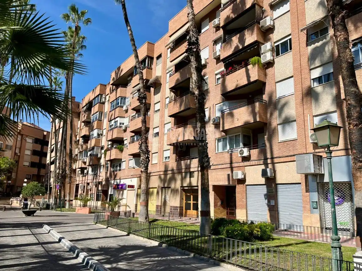 Vista exterior de Piso en venta en Murcia con Terraza
