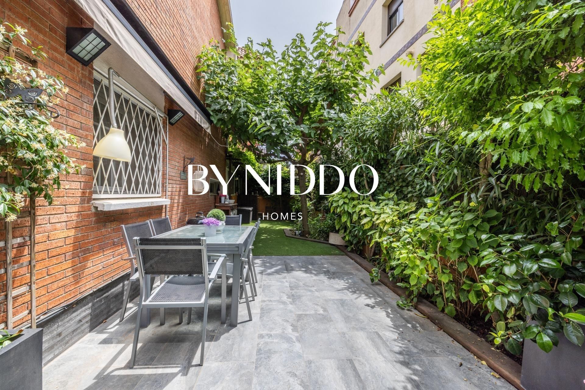 Terrace of Single-family semi-detached for sale in Sant Cugat del Vallès  with Air Conditioner, Heating and Private garden