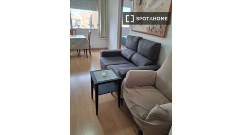 Foto 3 de Habitació a El Camp de l'Arpa del Clot, Barcelona Capital