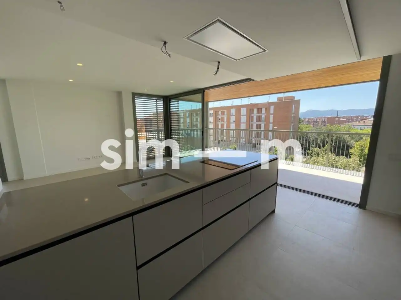 Cuina de Pis de lloguer en Vic amb Aire condicionat, Calefacció i Terrassa