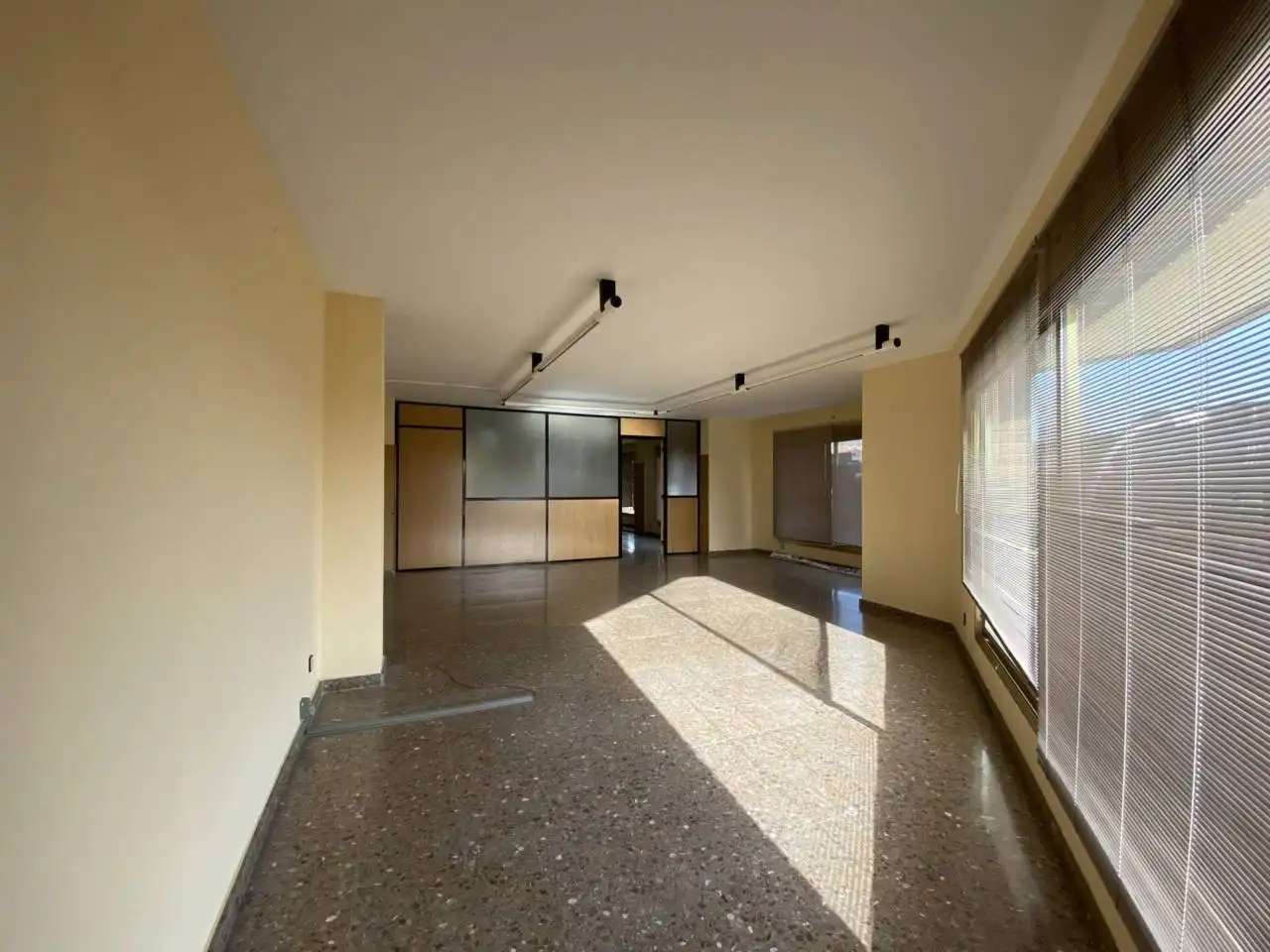 Local comercial de lloguer a Plaza PAU CASALS, imagen 12