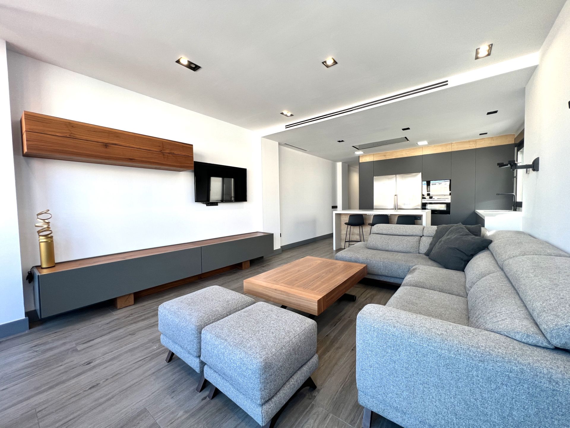 Àtic de lloguer a Carrer de la Reina Na Germana, 14, Gran Via