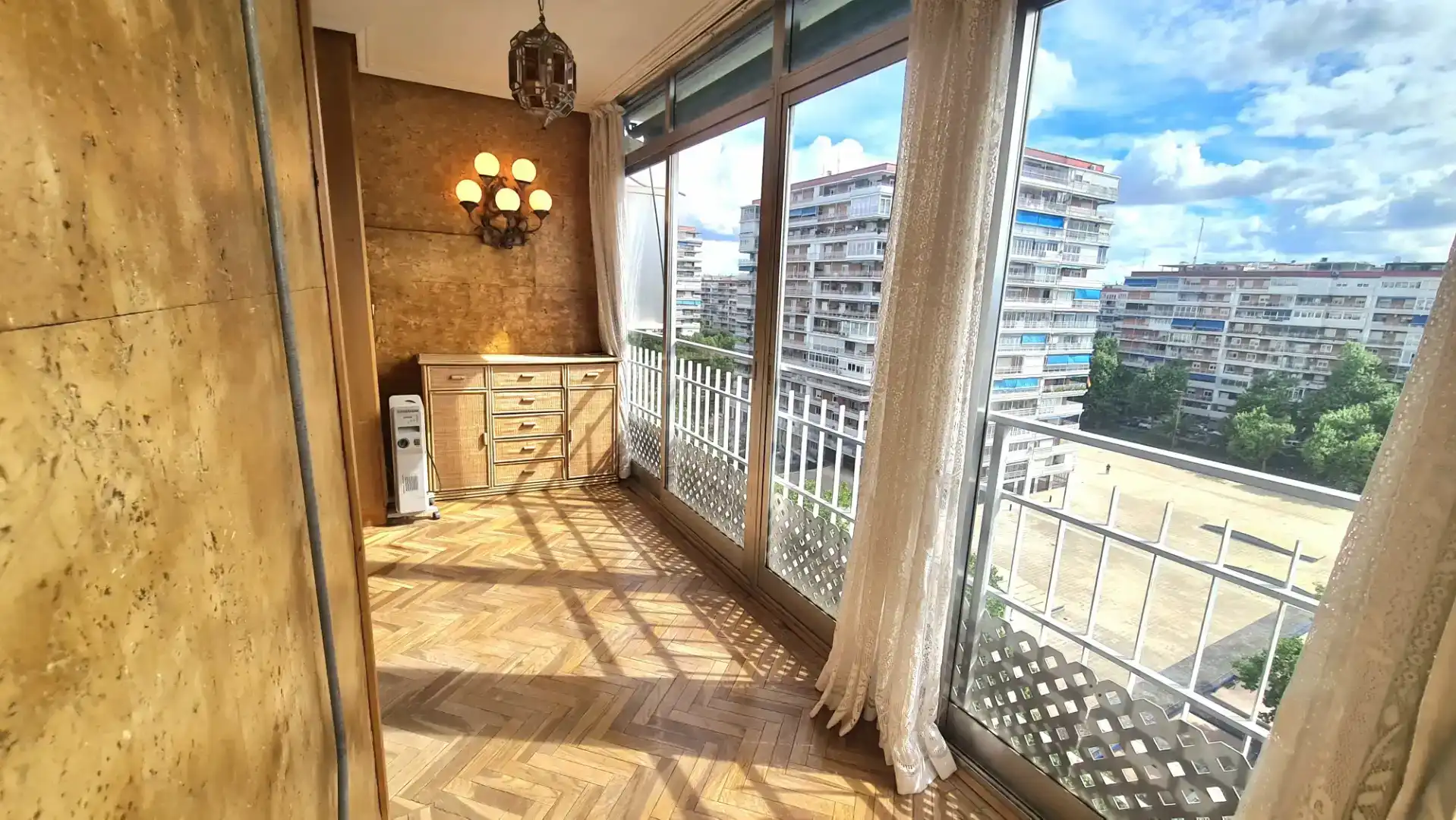 Dormitori de Àtic en venda en Alcorcón amb Aire condicionat, Parquet i Moblat