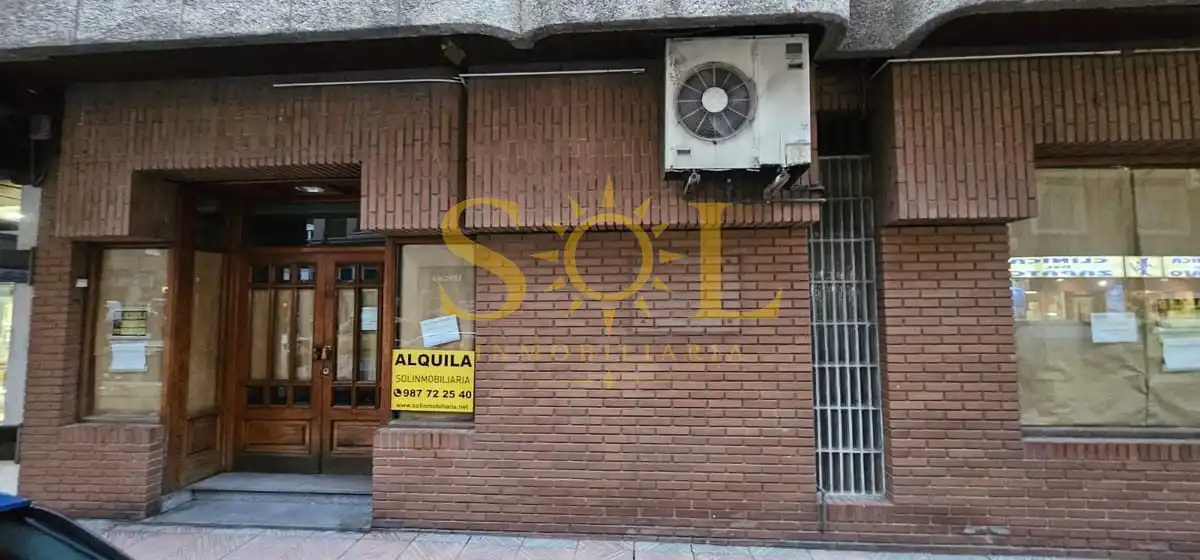 Locale commerciale in affitto a Calle Garcia I 8